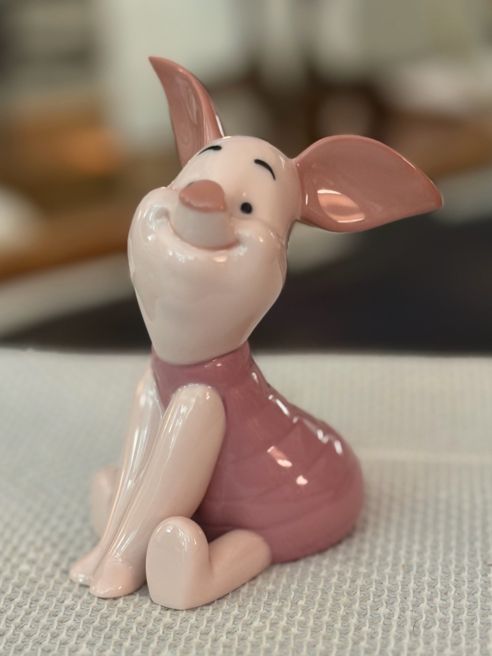 LLADRO Collectible Piglet Figurine No.
01009341. Disney, Winnie the Pooh. NIB